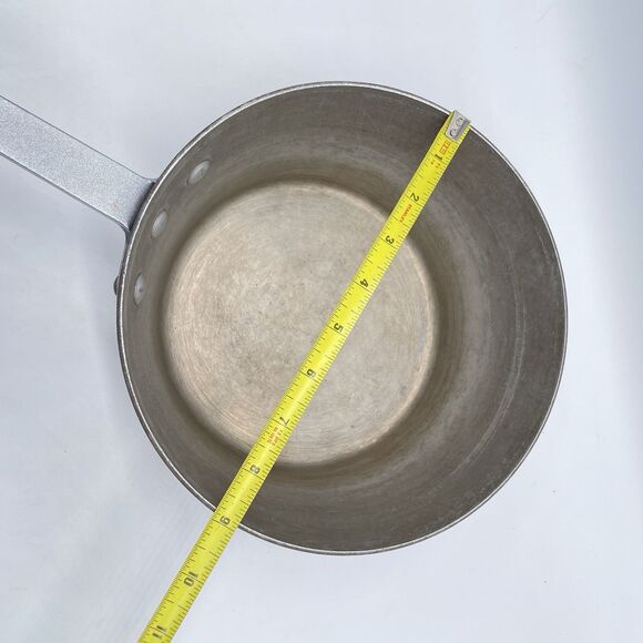 Vollrath 67303 3.75 Qt Aluminum Sauce Pan w/ 67313 Lid NSF Commercial USA - Picture 10 of 11